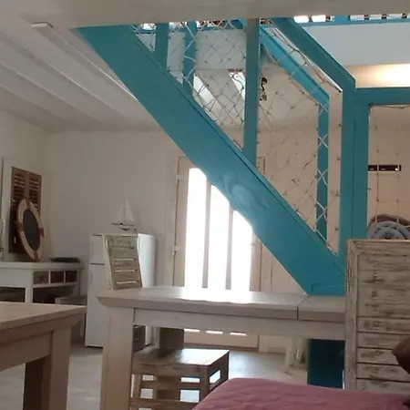 Holiday Homes Mare Premantura