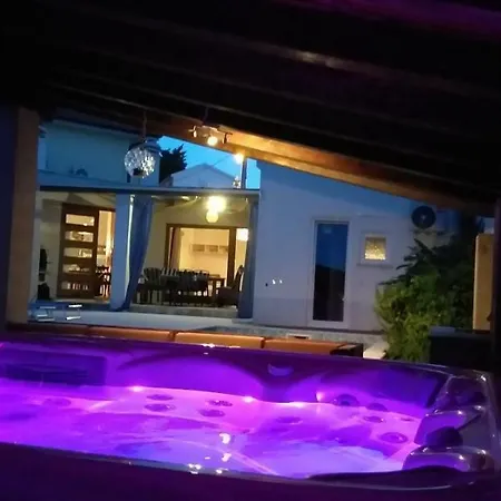 Holiday Homes Mare Holiday home Premantura